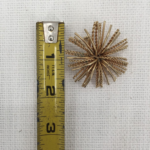 Vintage Fashion gold-tone STARBURST brooch pin Braided Metal 1960 MOD style