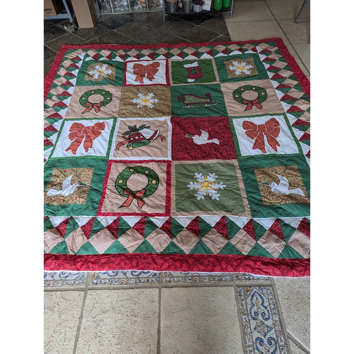 Handstitched Christmas Holiday comforter set Queen/ Full pillowcases