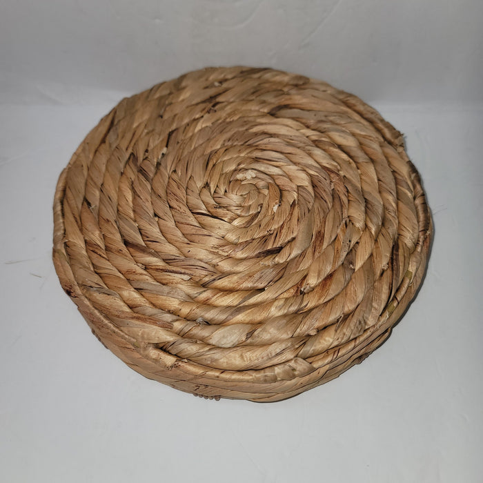 Banana leaf basket 10.6" x 2" Round double inset handles double strand swirled