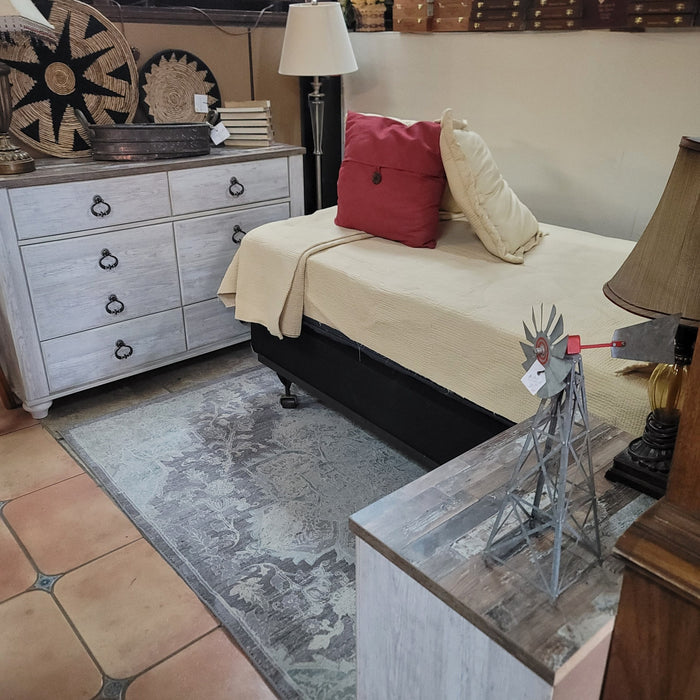 Secondhand Sandies: Twin Bedroom Set: Bed, Headboard, Nightstand, Dresser