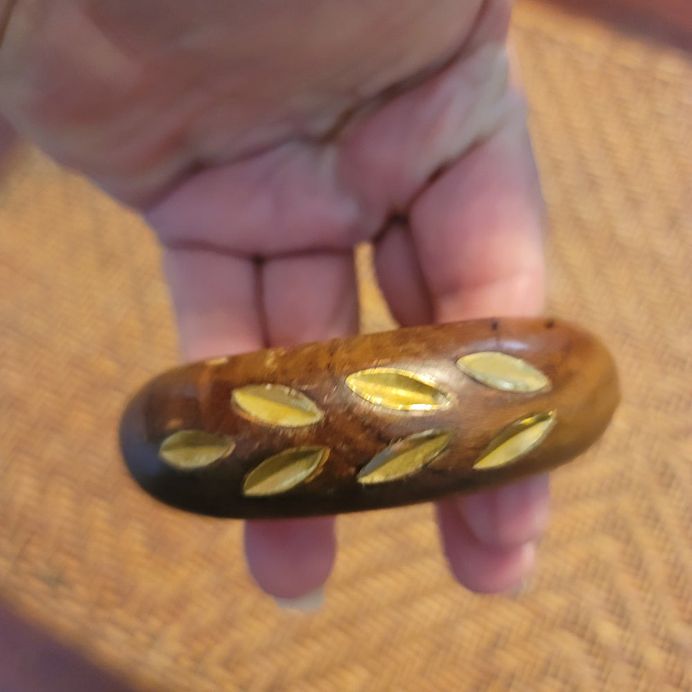 Wood brass bracelet Vintage Single Piece Leaf Design MCM brown goldtone bangle