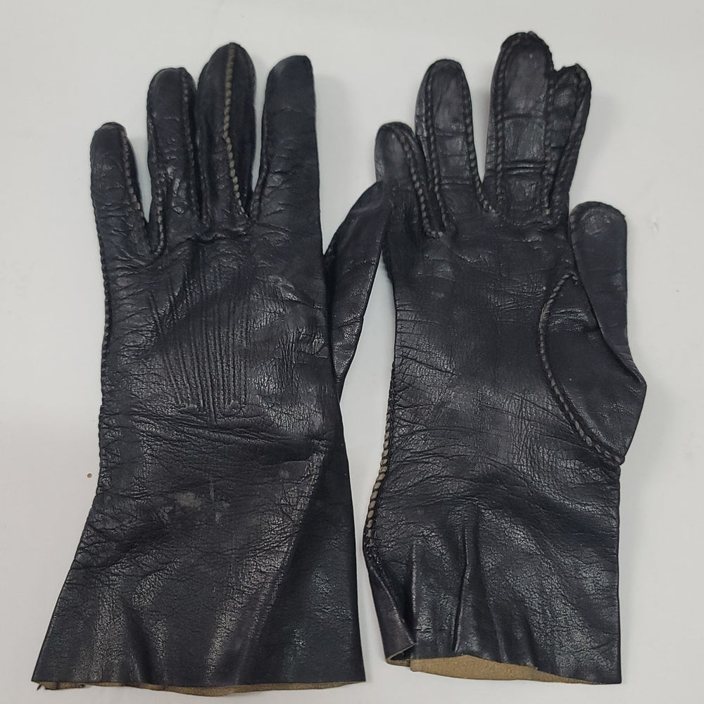 Vintage women's Soft Black Calfskin Gloves Small Driving