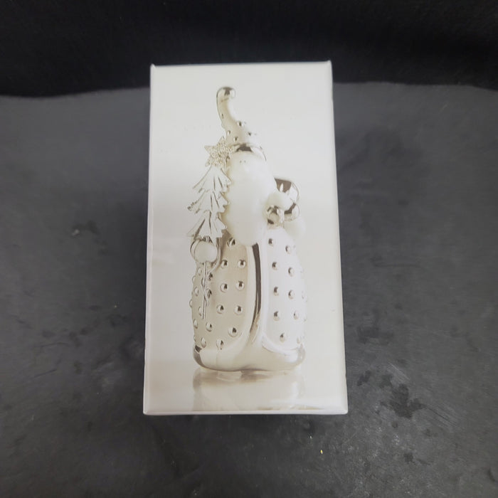 Pier 1 Ceramic Silver & White Santa Pere Noel Figurine Holding Tree New in box