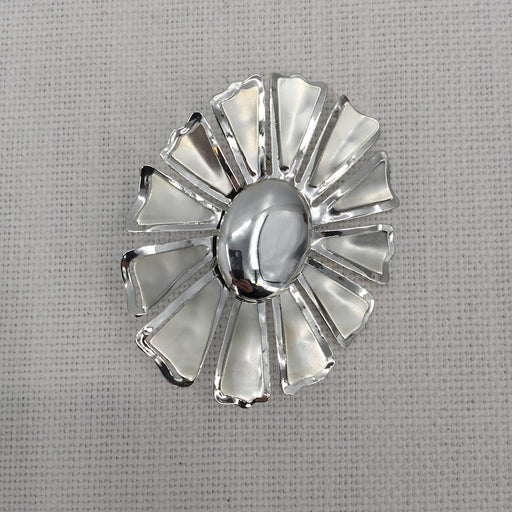 Vintage Fashion LARGE silvertone brooch pin starburst flower