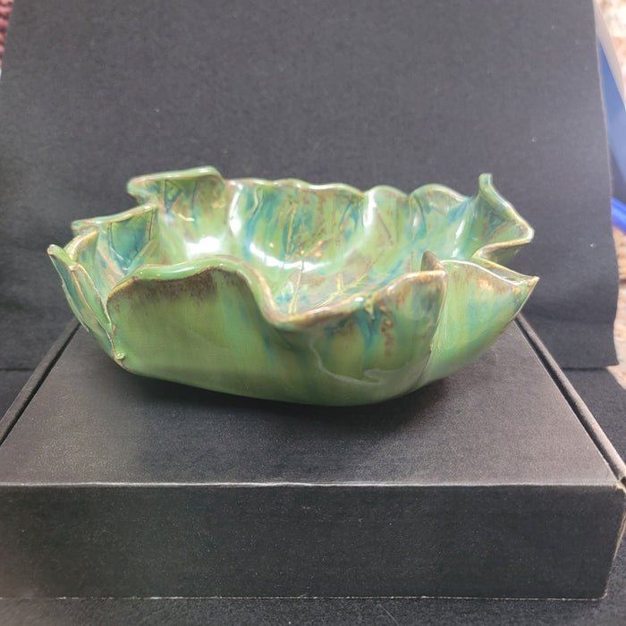 Free-form Sculpture leaf art pottery Console Bowl Studio Green Mulit Signed 8"