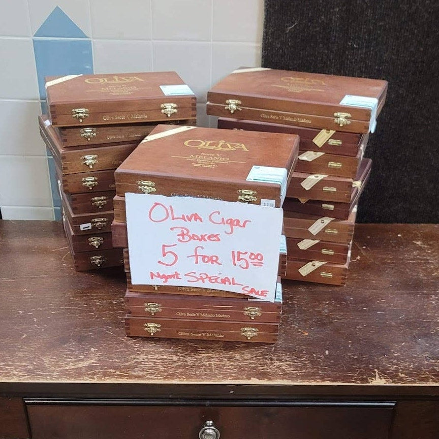 Secondhand Sandies: Oliva Wood Cigar Boxes 5/$15.00 Perfect for stash, crafting, 420, guitars