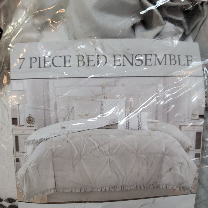 Jessica Sanders 7 piece Embellished Bed Ensemble FULL Comforter set BLESSED NEW