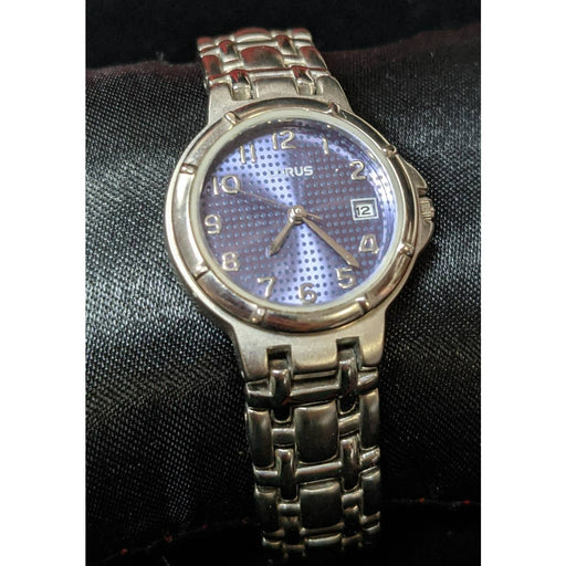 Lorus Vintage Wrist Watch Silver Tone Blue Dial Bezel Links Date Window