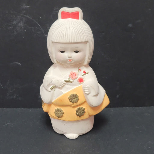 Japanese Porcelain Geisha Maiko Kimono girl doll Vintage Home Decor Collectible